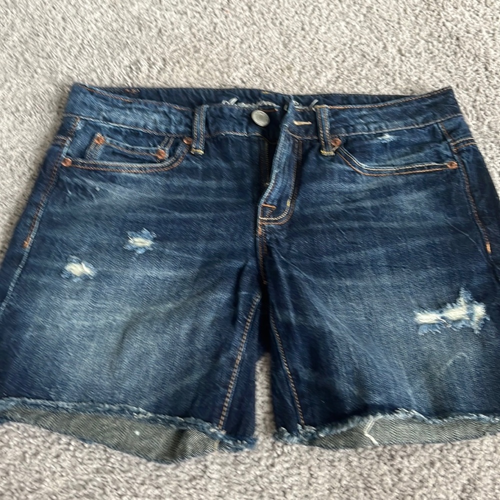 american eagle women’s size 2 shorts